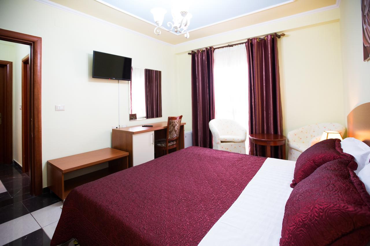 Orchidea Hotel Tiranë Ngoại thất bức ảnh