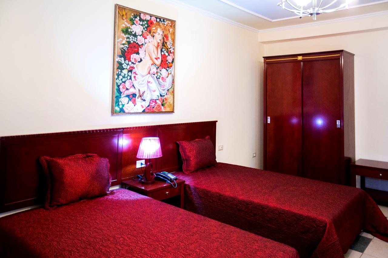 Orchidea Hotel Tiranë Ngoại thất bức ảnh