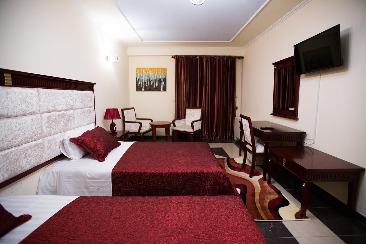 Orchidea Hotel Tiranë Ngoại thất bức ảnh